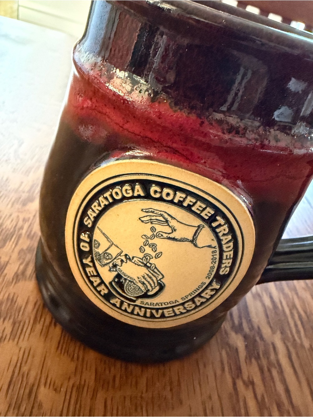 Saratoga Coffee Traders Handcrafted Ceramic Coffee Mug in Dark Brown and Red - Picture 5 of 5